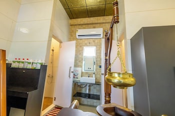 w and h view residency