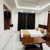 hotel shiv