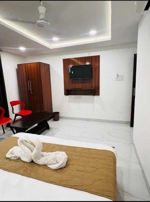 hotel shiv