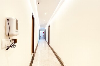 hotel good lucky by jmd group near delhi igi airport