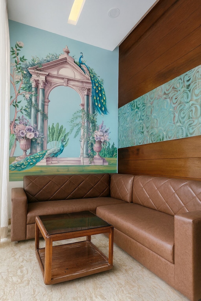 hotel good lucky by jmd group near delhi igi airport