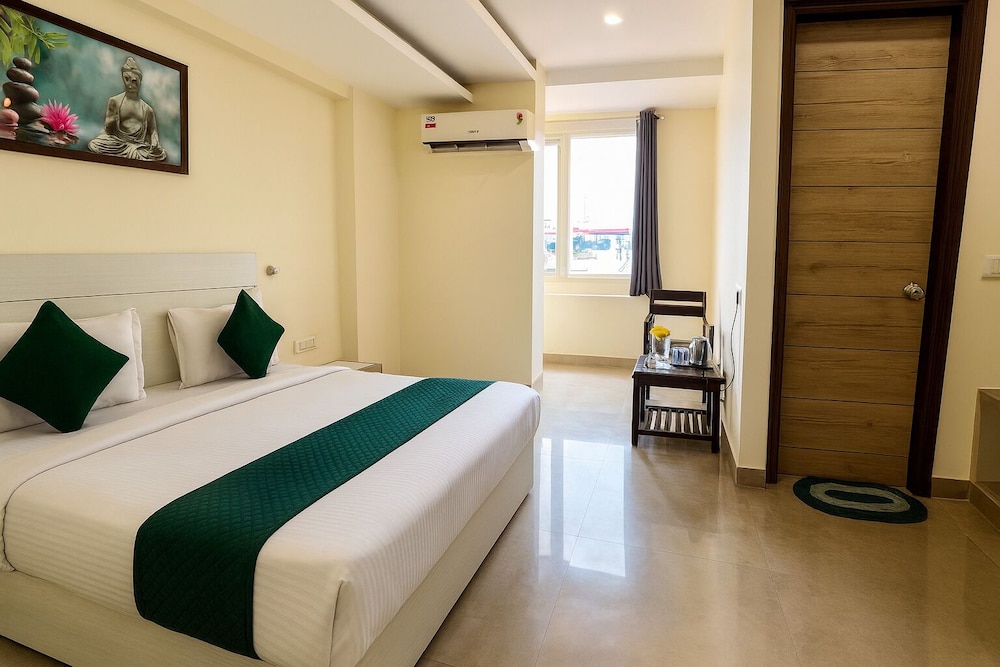 hotel good lucky by jmd group near delhi igi airport