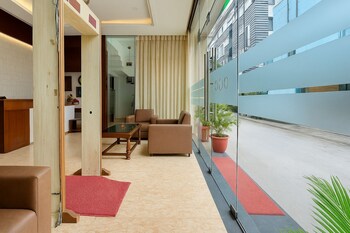 hotel good lucky by jmd group near delhi igi airport