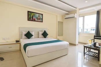 hotel good lucky by jmd group near delhi igi airport
