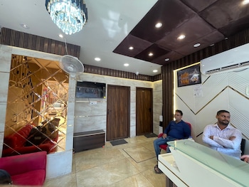 monga dreams 120 mtrs from golden temple