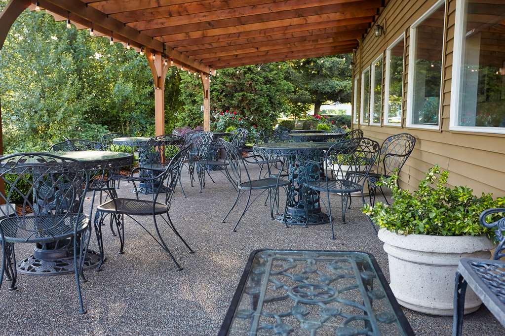 radisson hotel portland airport