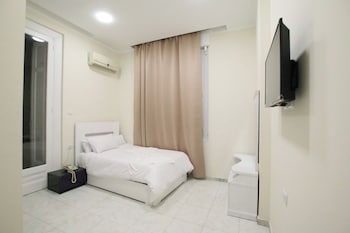 cairo crown hotel