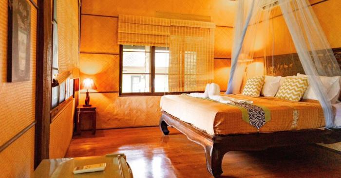 elephant camp maerim