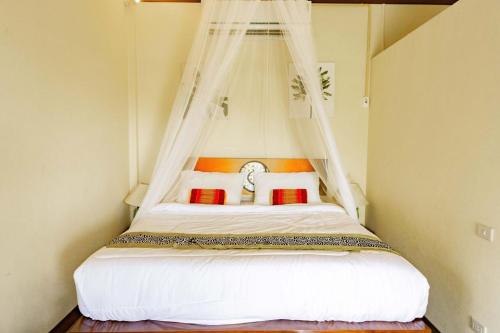 Elephant Camp Maerim,,3 star