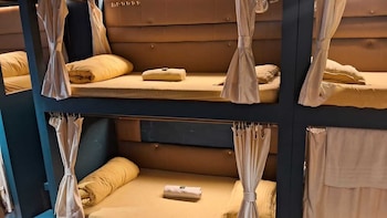 sinhassan dormitory hostel