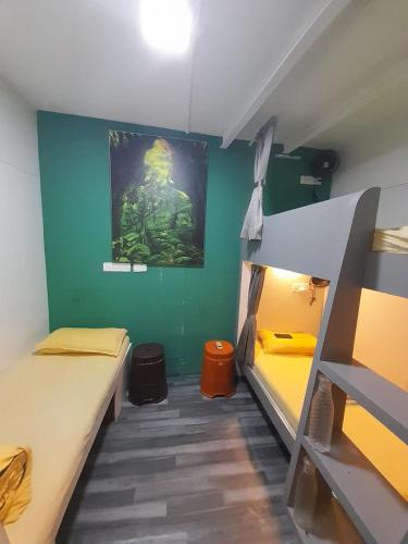 Sinhassan Dormitory Hostel,,2 star