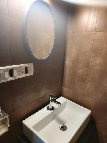 sinhassan dormitory hostel