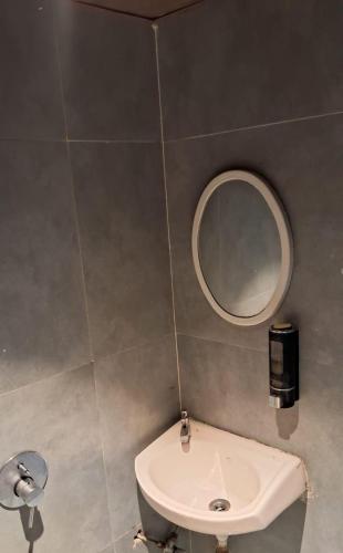 sinhassan dormitory hostel