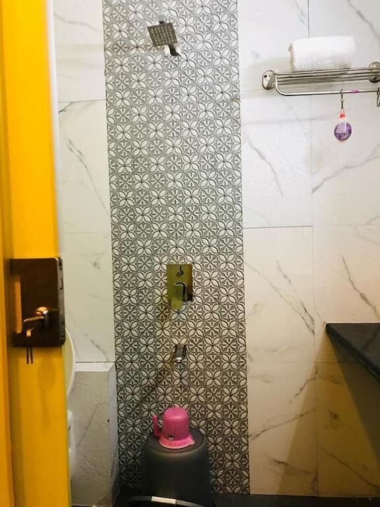 glitz hotels dr residency