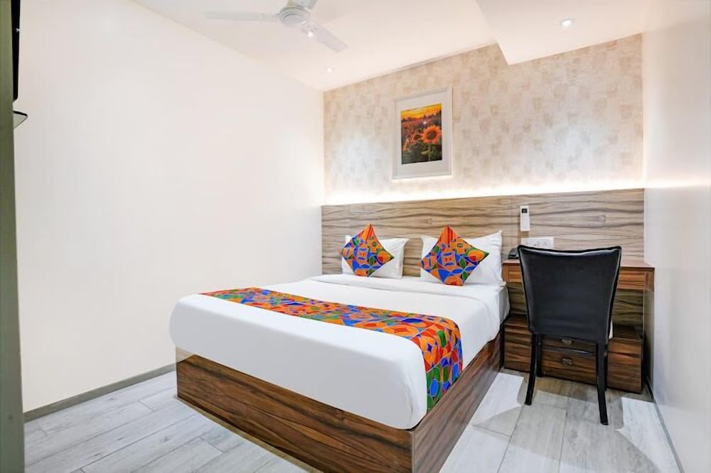 glitz hotels dr residency