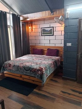 crestwood kasauli heights