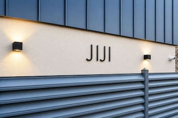 jiji suites