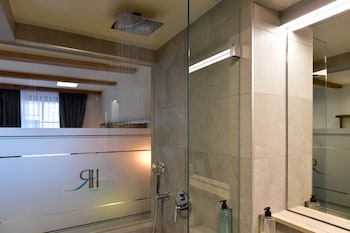 Hotel Rousseau Plus,,3 star