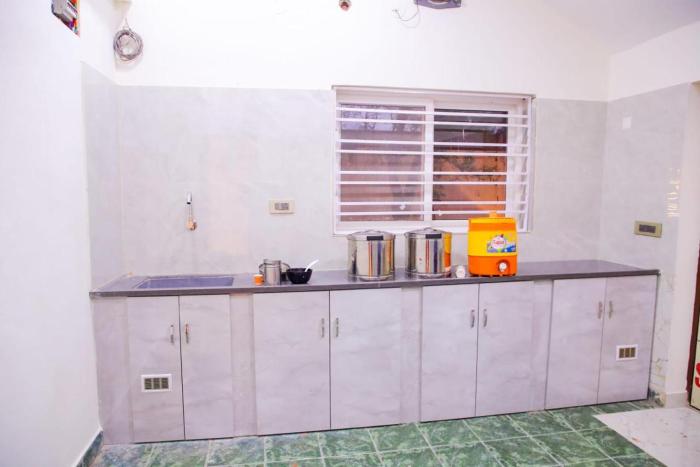 tectona treetop mansion