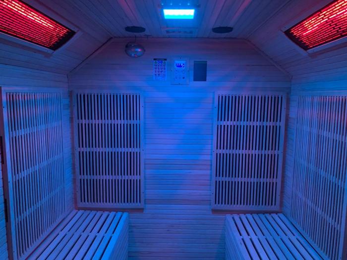 charming retreat with hot tub and sauna sleeps 4