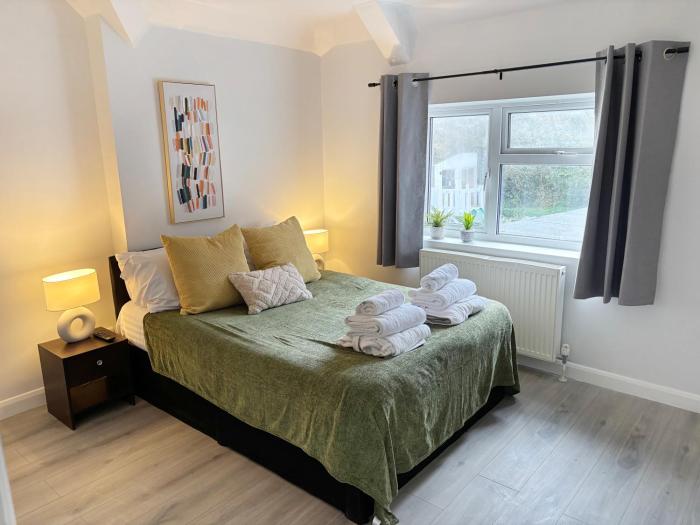 charming retreat with hot tub and sauna sleeps 4