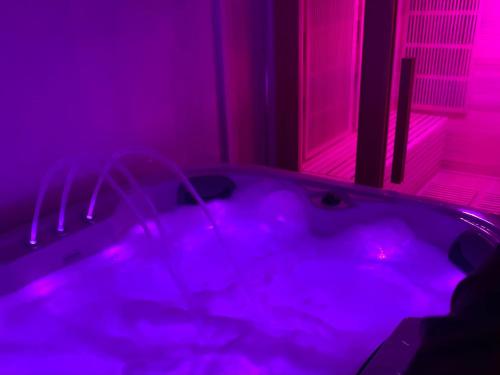 charming retreat with hot tub and sauna sleeps 4