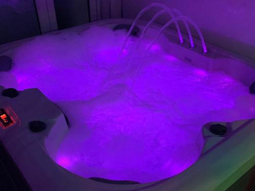 charming retreat with hot tub and sauna sleeps 4