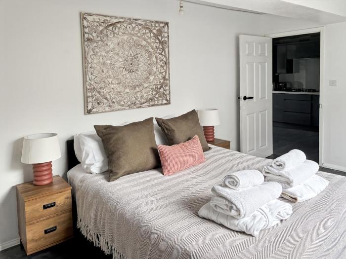 family holiday home with hot tub and sauna sleeps 8