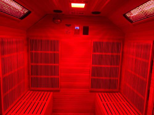 family holiday home with hot tub and sauna sleeps 8