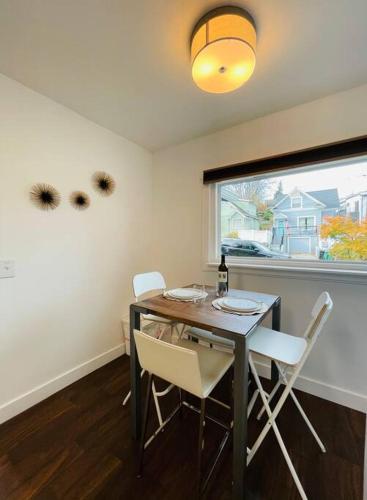Phinneywood Cottage - Greenlake - Zoo,6110 Woodland Pl N,2 star