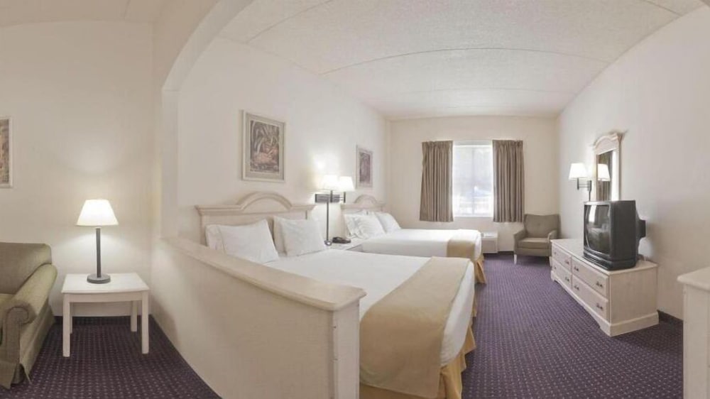 holiday inn express suites plant city by ihg