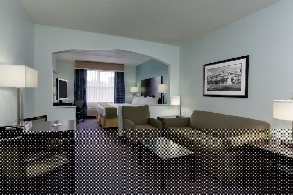 holiday inn express suites plant city by ihg