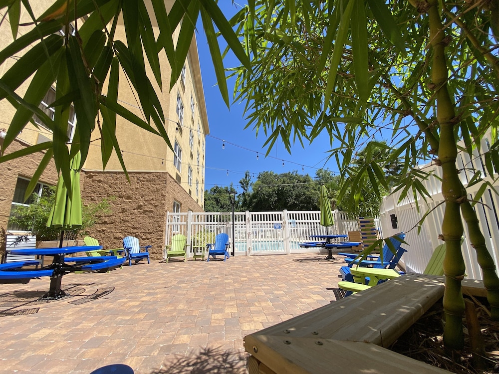 holiday inn express suites plant city by ihg