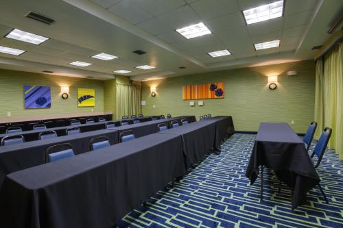 holiday inn express suites plant city by ihg