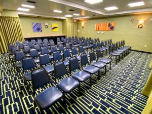 holiday inn express suites plant city by ihg
