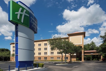 Holiday Inn Express Suites Plant City By Ihg,Lakeland - Winter Haven>>Lakeland,3 star