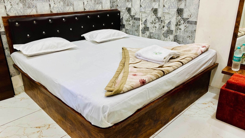 hotel shree shyam sharnam
