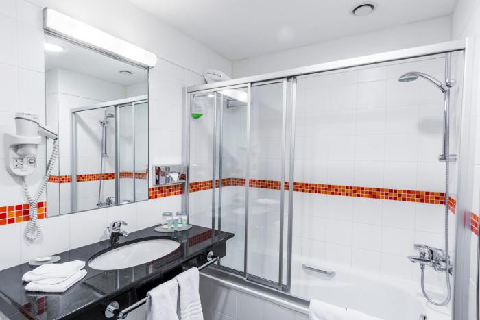 courtyard by marriott pilsen