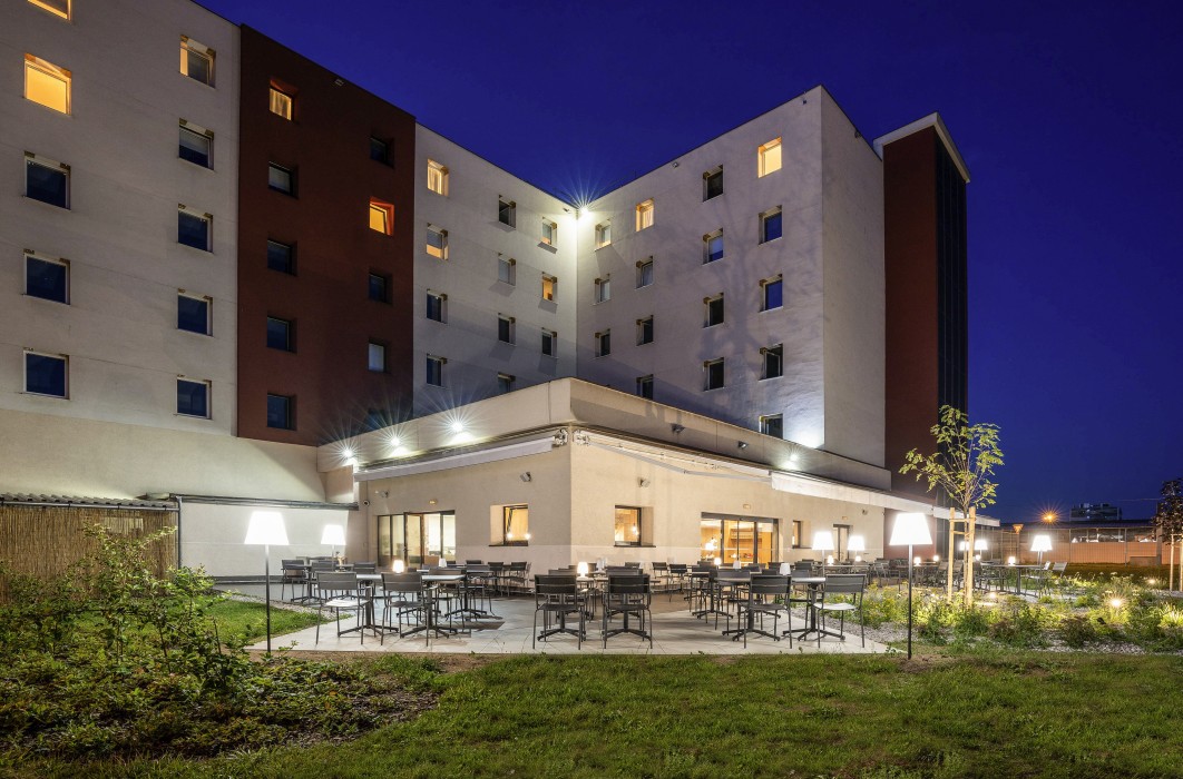 Hotel-Img