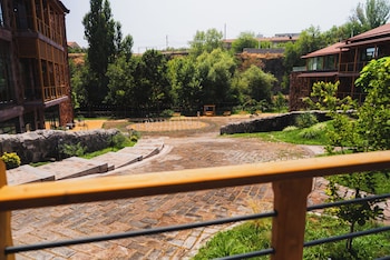 red bridge yerevan
