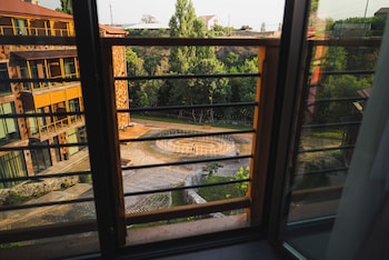 red bridge yerevan