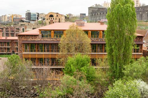 red bridge yerevan