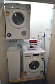 beachside holiday apartments