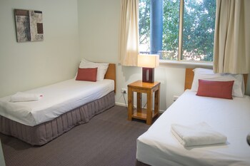 beachside holiday apartments