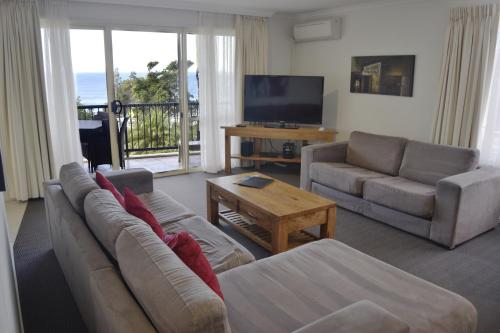 beachside holiday apartments
