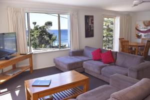 beachside holiday apartments