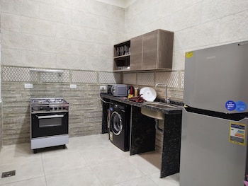 Royal Central Home In Cairo,25 Al Bustan St,5 star