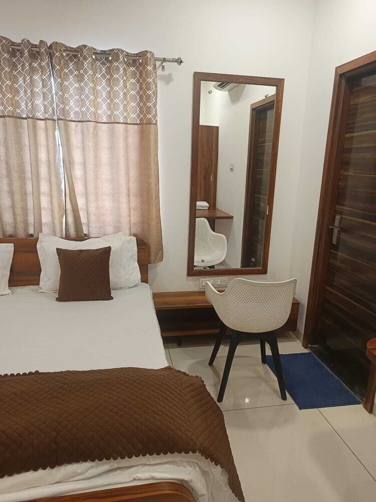 vaatsalya rooms