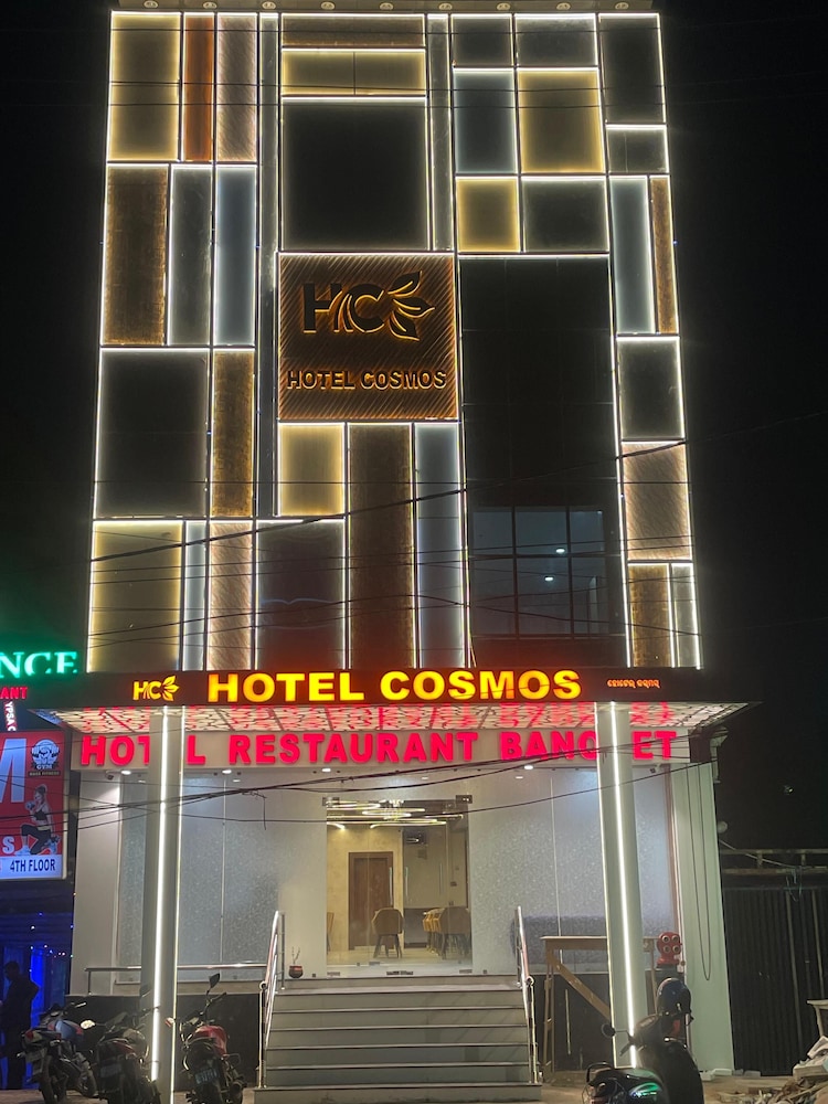hotel cosmos