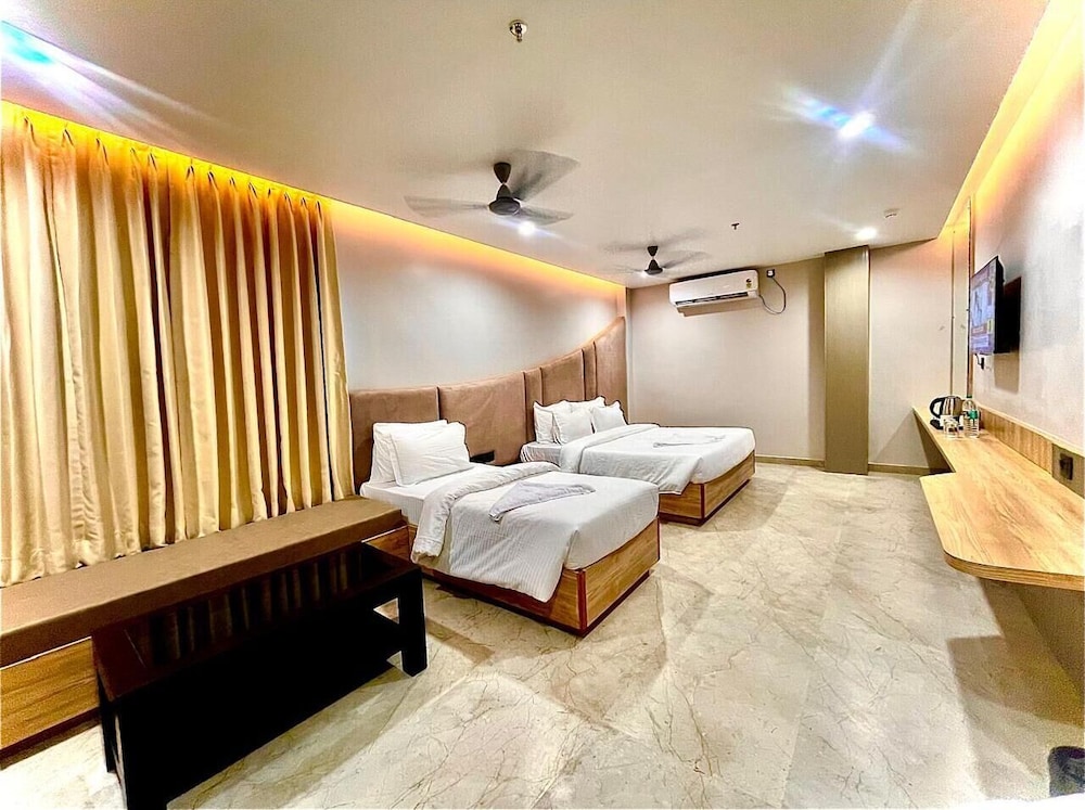 hotel cosmos